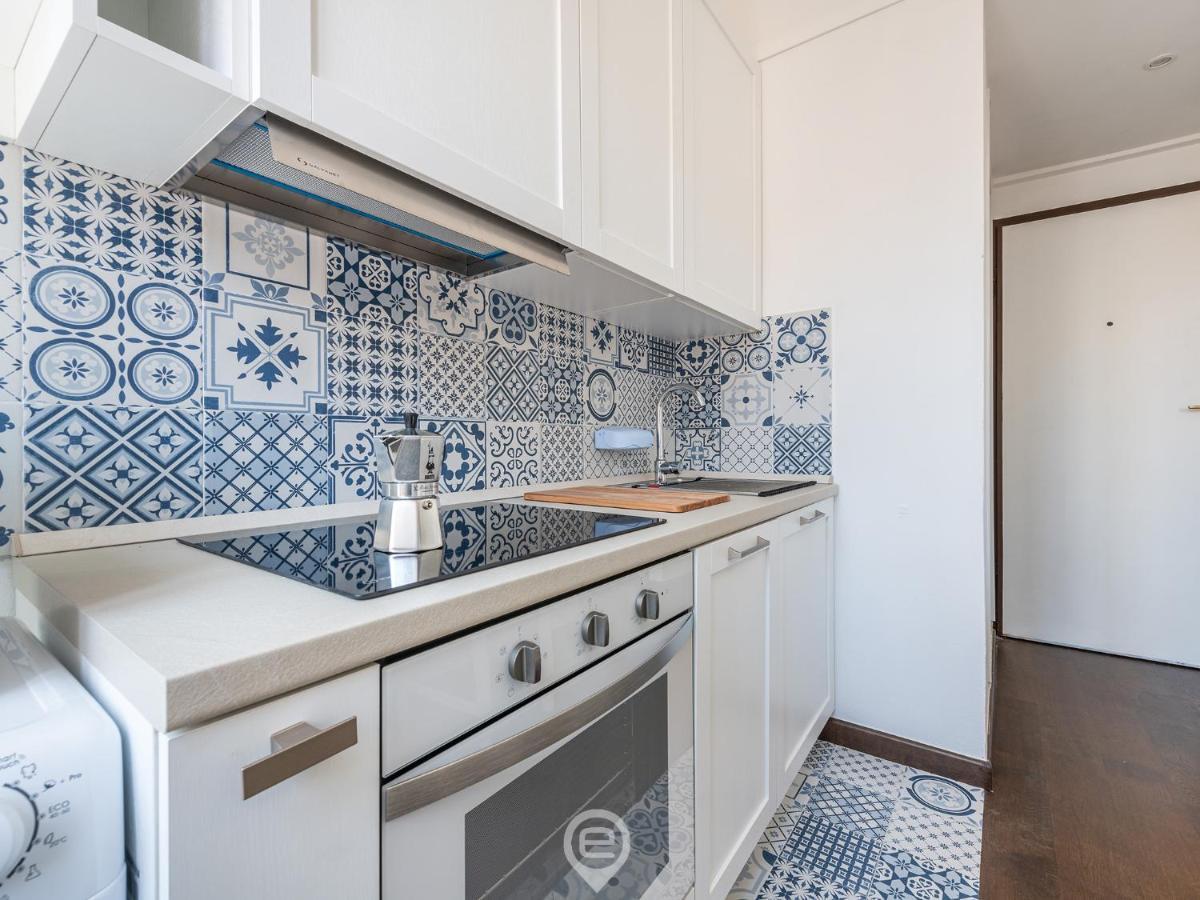 The White Appartement